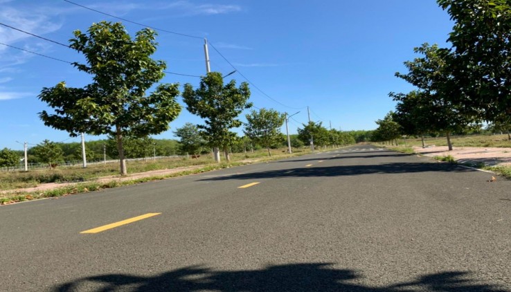 Đất ngay trung tâm thành phố cách 1km đến khu du lịch sinh thái Hồ Suối Cam